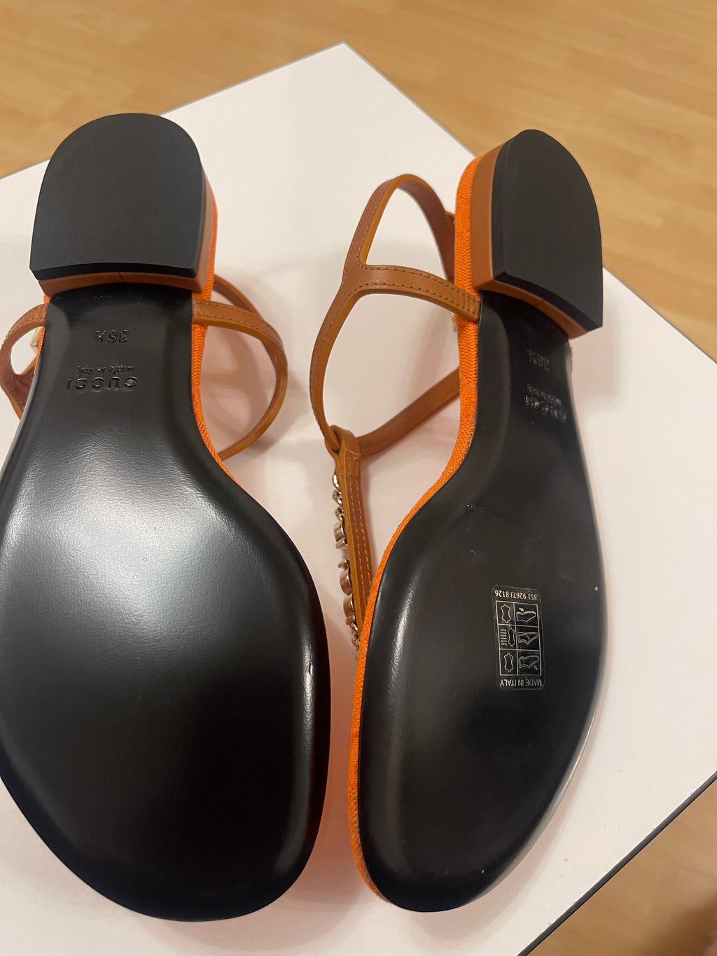 Gucci Chain Leather Sandals