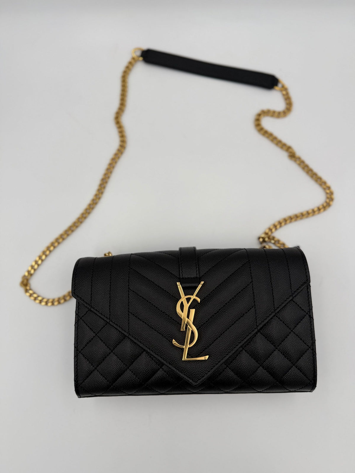 Saint Laurent SAINT LAURENT ENVELOPE SMALL in Grain de poudre Black Handbag