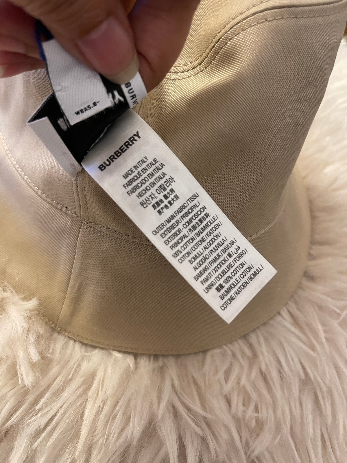 Burberry Reversible bucket hat