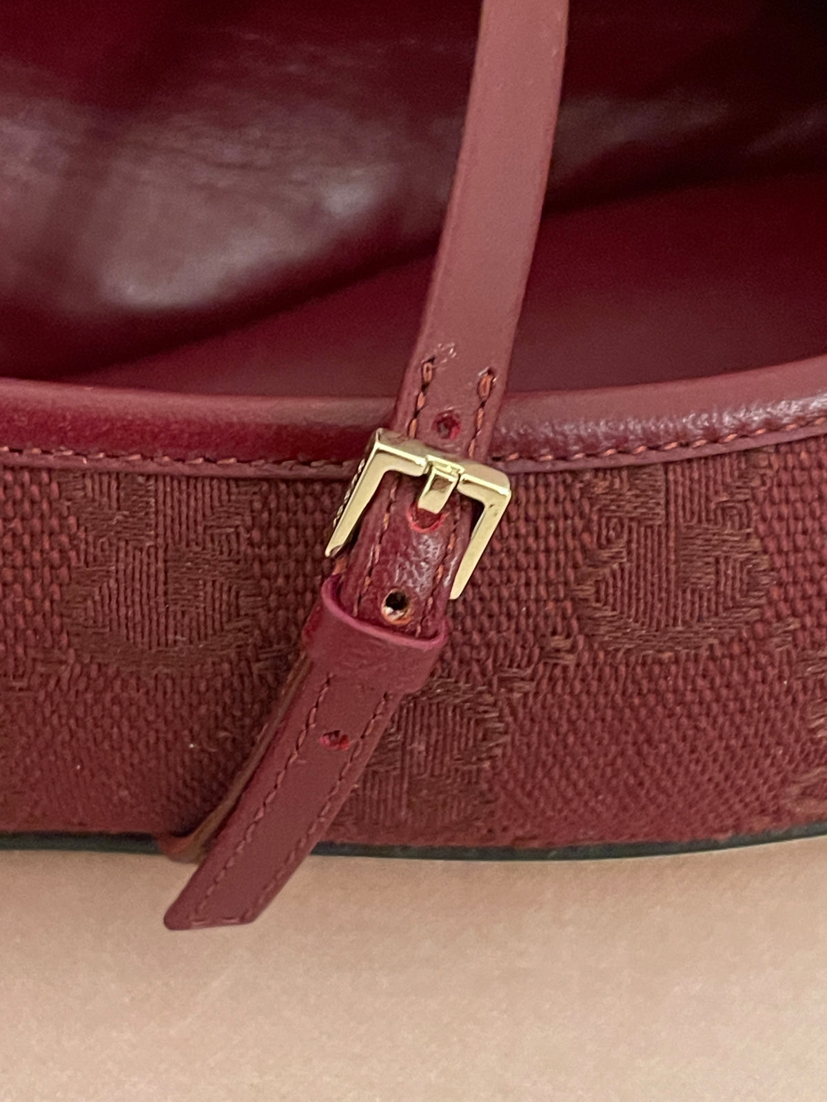 Gucci Ballet Flats in Ancora Red