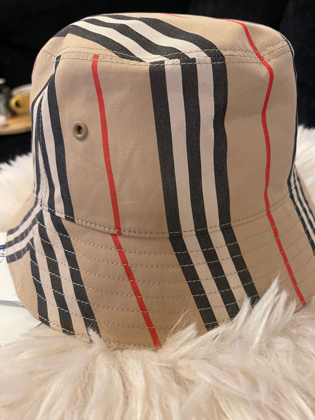 Burberry Reversible bucket hat