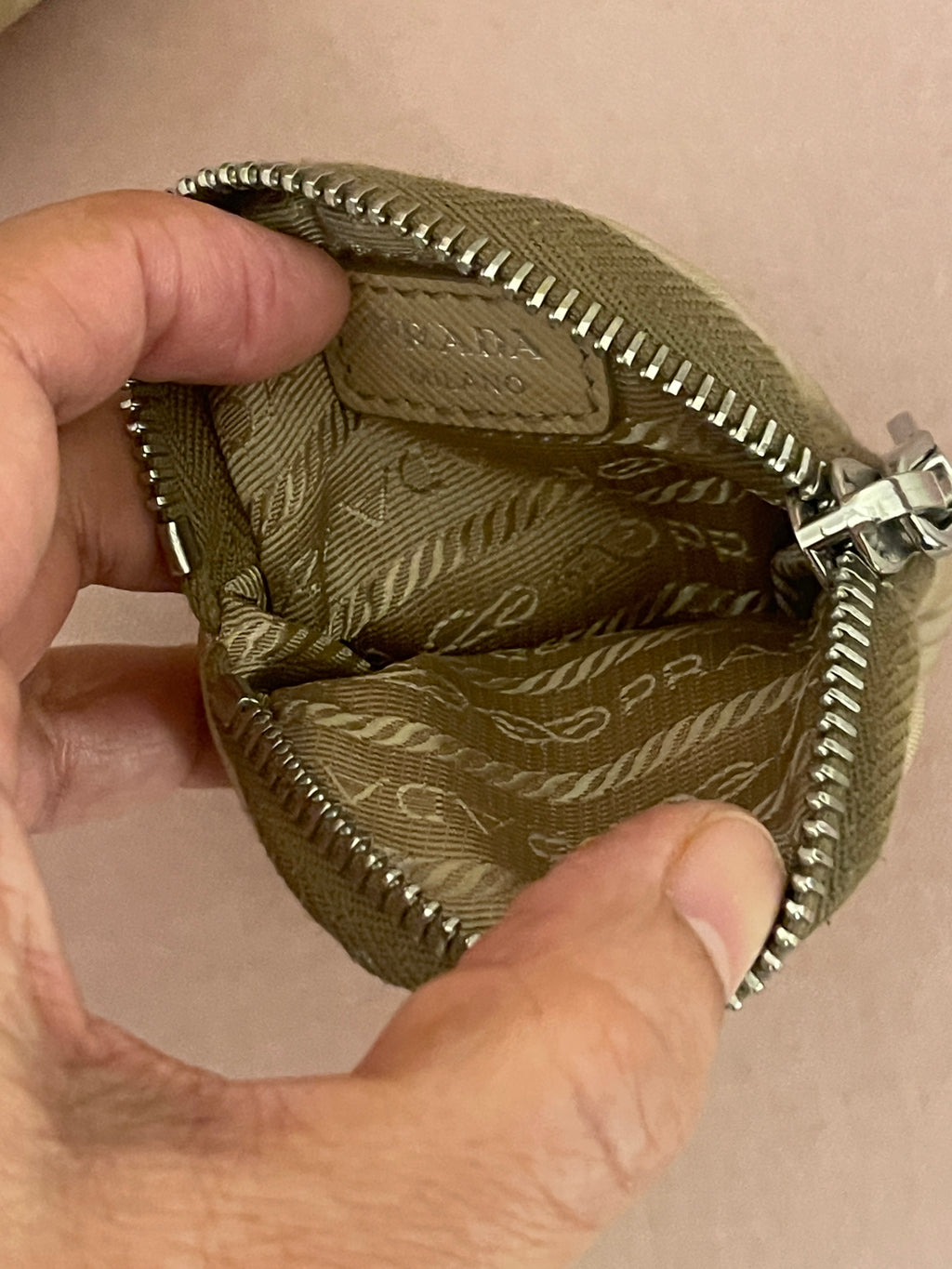 Prada Re-Edition 2005 cloth crossbody bag