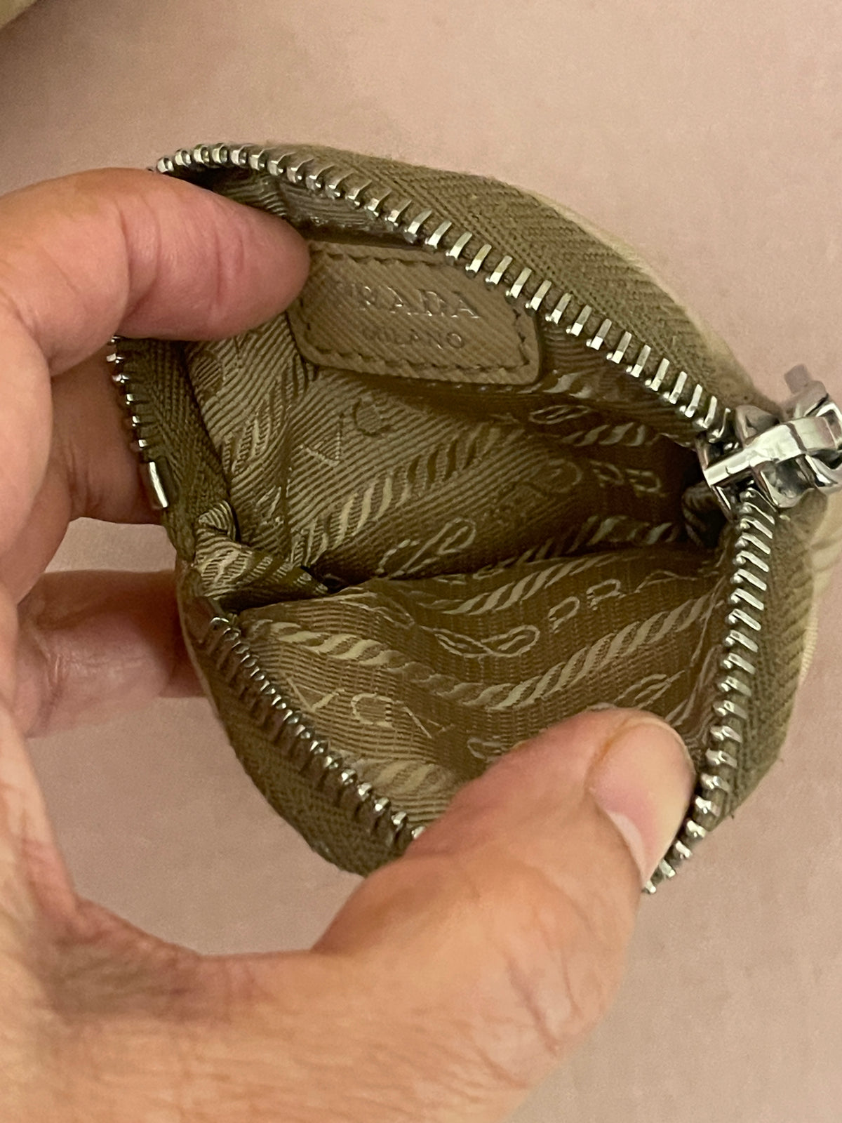 Prada Re-Edition 2005 cloth crossbody bag