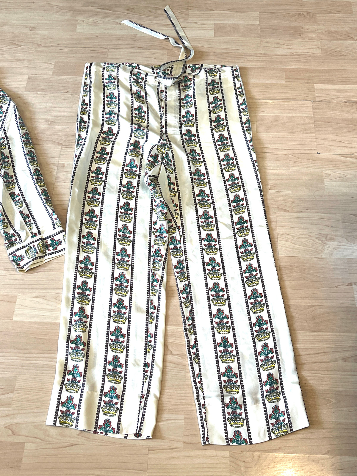Gucci Two-Piece Silk Trouser Set