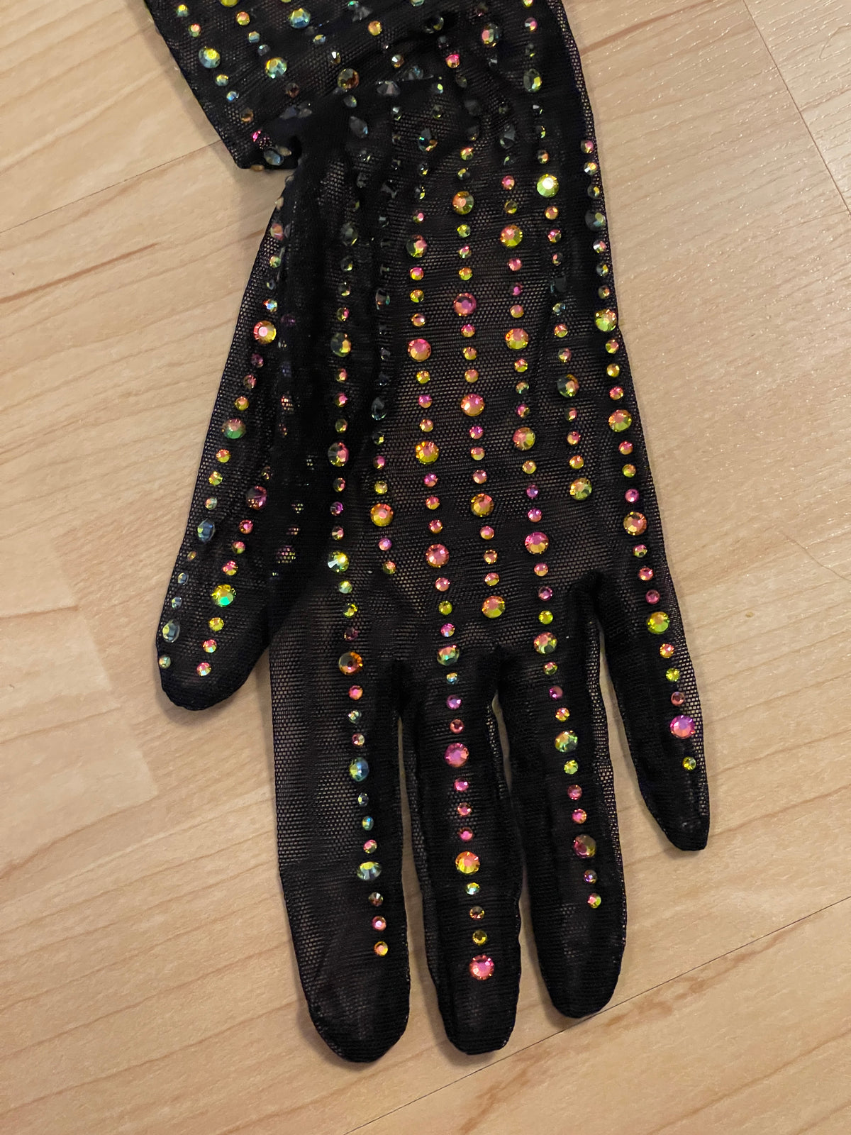 Gucci Long Gloves covered with crystals