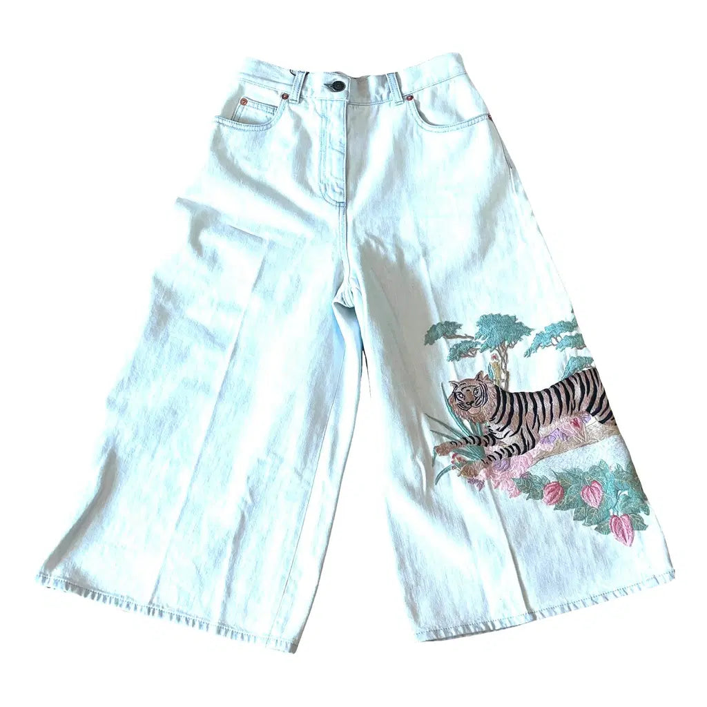 Gucci Denim and embroidered Tiger Long Shorts/ 3/4 Jeans